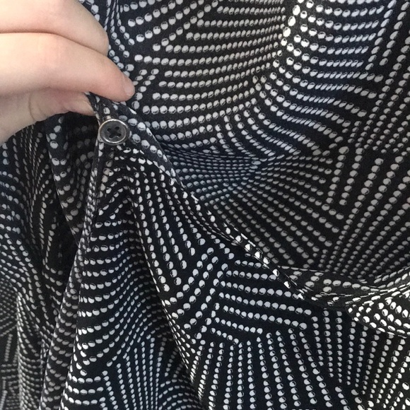 White House Black Market Wrap Dress Blouse  sz 6 Like New Black & Pale Pink - Picture 5 of 6